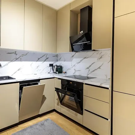 Apartament New & Modern Luxury With Balcony *