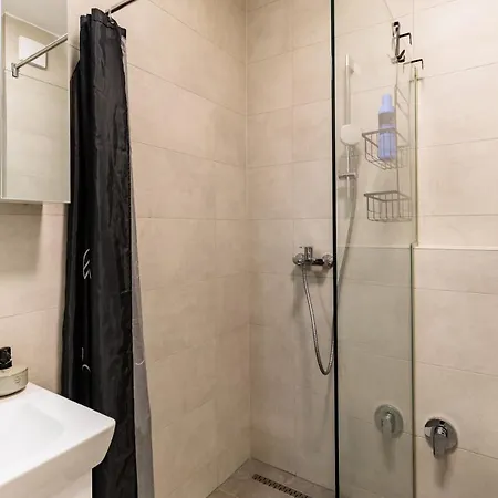 New & Modern Luxury With Balcony סראייבו