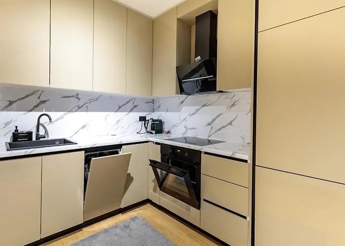 דירה New & Modern Luxury With Balcony *